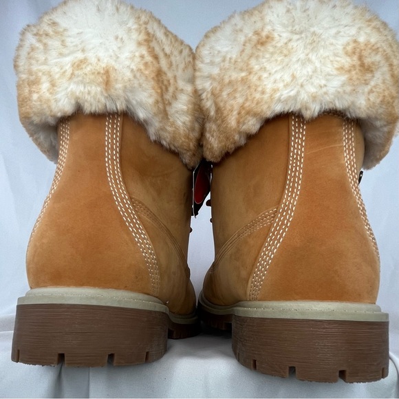 Lugz Women's Convoy Faux Fur Classic 6-inch Chukka Boot - Golden Wheat Size 10 - Picture 3 of 8